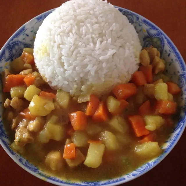Curry Potato Chicken Cubes