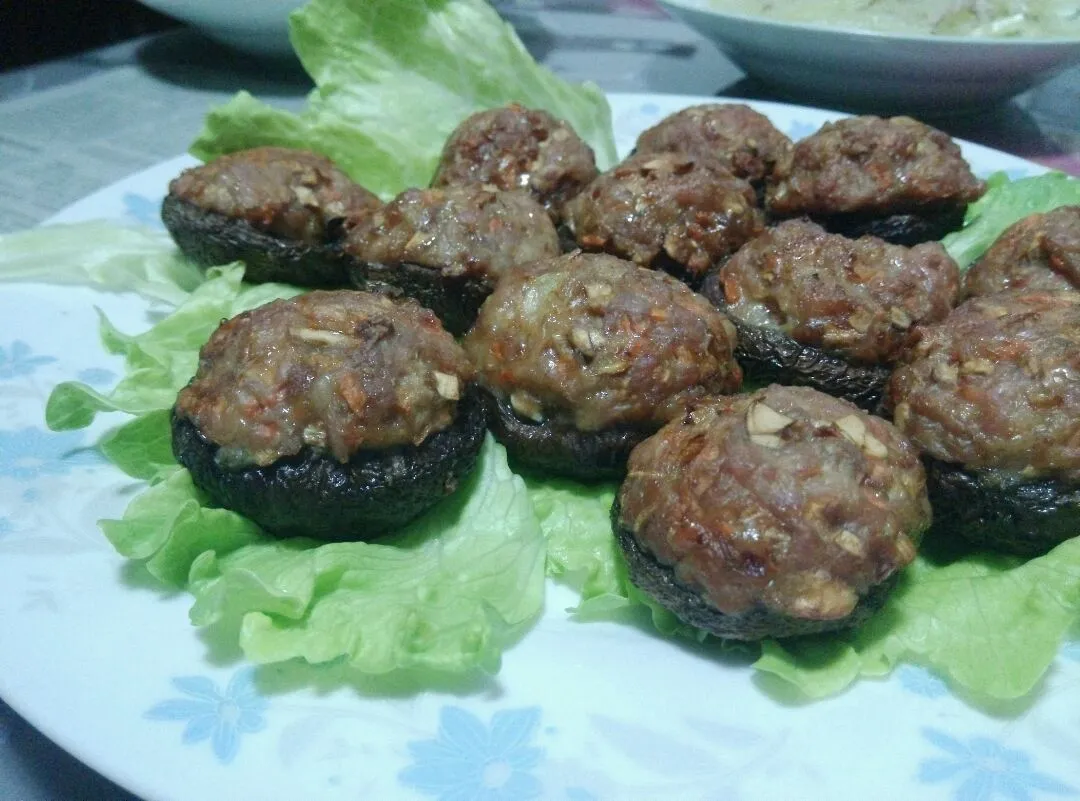 Stuffed Meat with Mushrooms