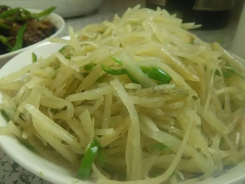 Stir-fried Potato Strips