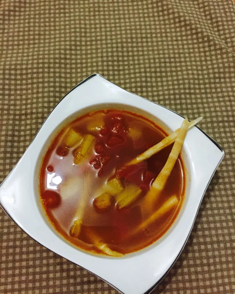 Tomato Potato Bamboo Shoot Soup