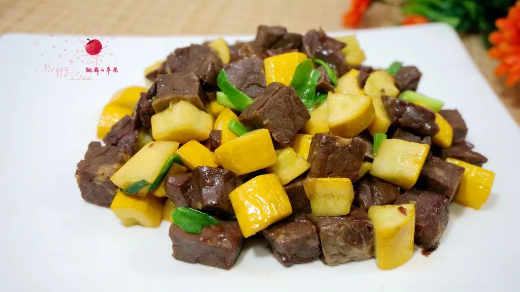 Banana Zucchini Stir-Fried Lamb Lung