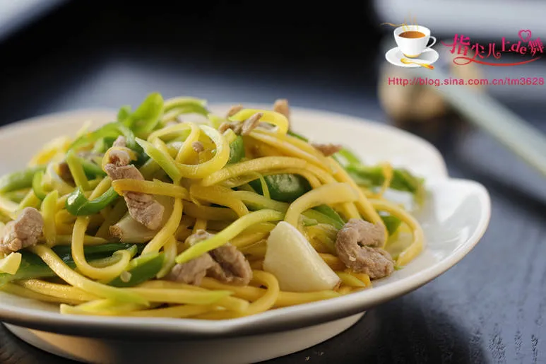 Pumpkin and Green Pepper Shredded Meat