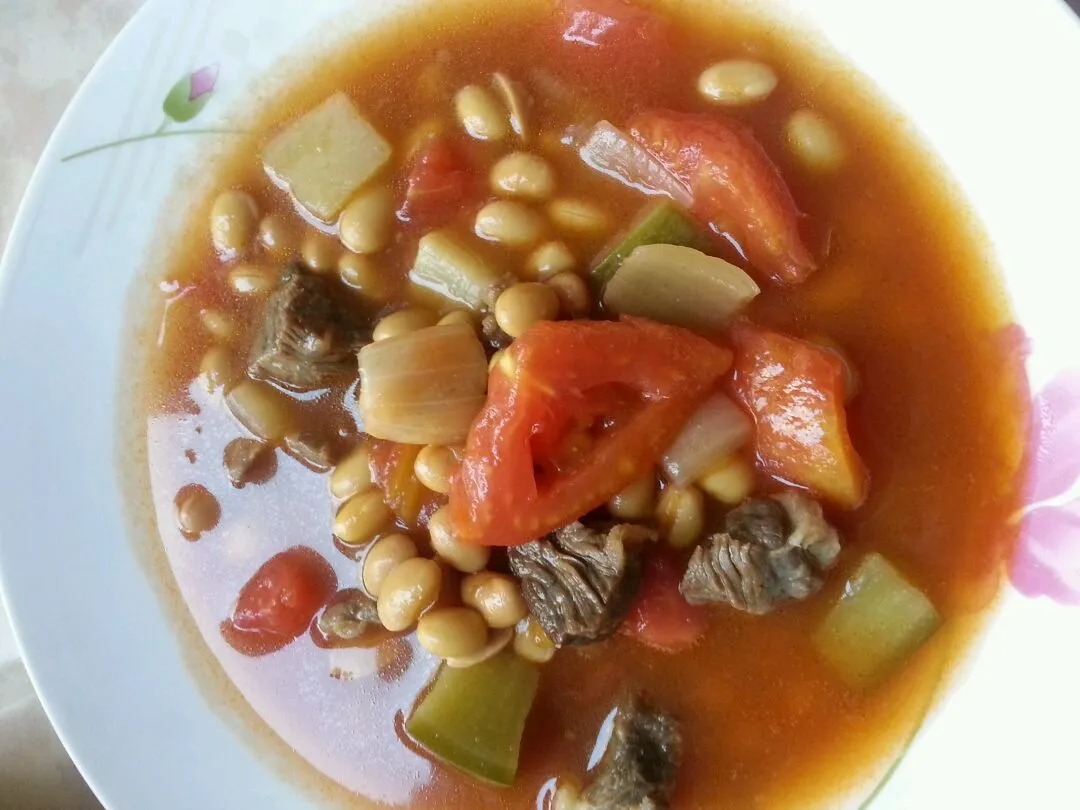 Tomato Bean Brisket Soup