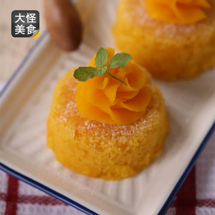 Pumpkin Cheese Steamed Cake