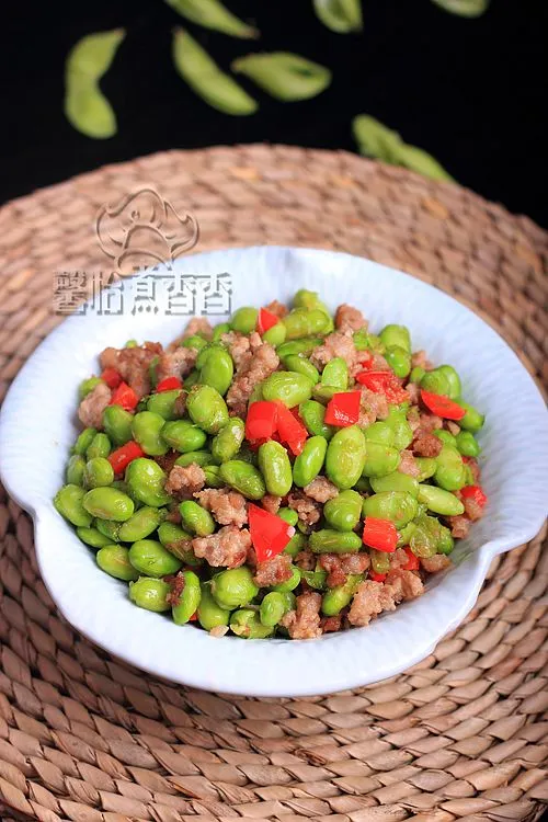 Stir-Fried Ground Meat with Peas