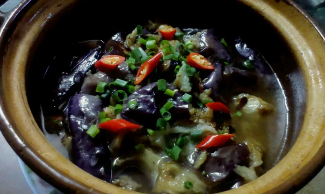 Braised Eggplant with Salted Fish in Soy Sauce