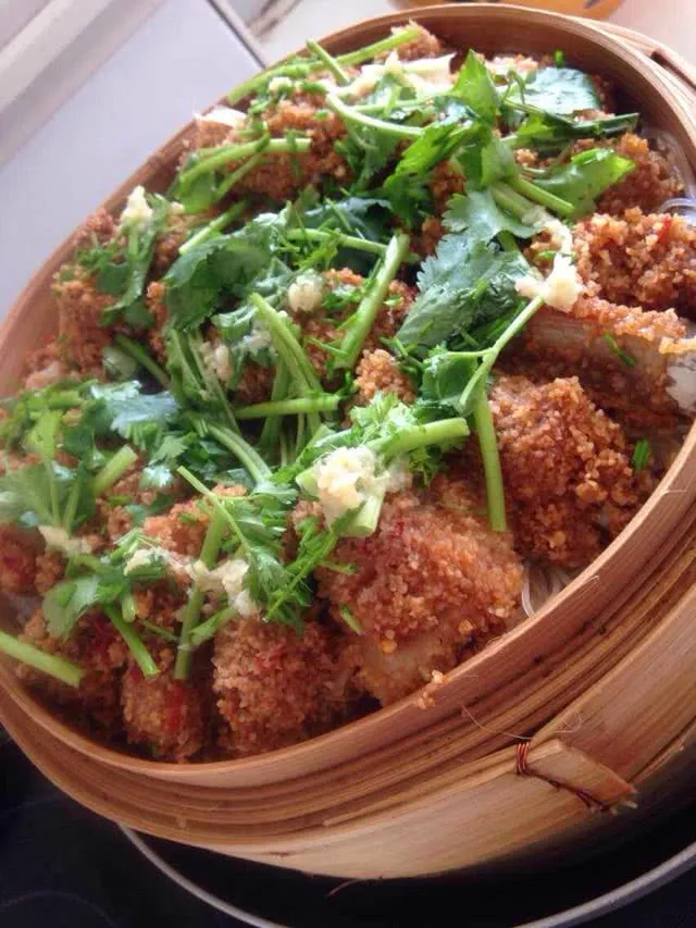 Steamed Lamb Ribs with Rice Flour