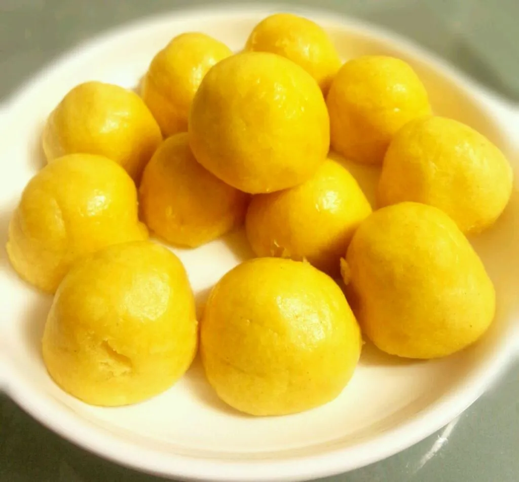 Creamy Corn Steamed Buns