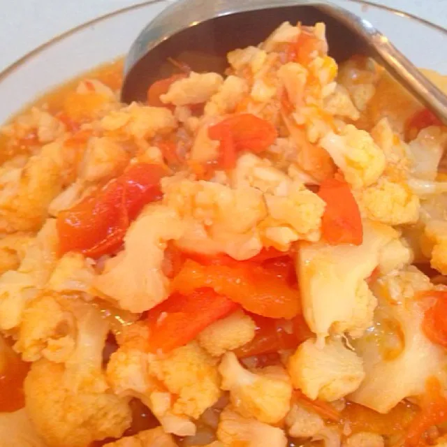 Poulet et brocolis chinois sautés aux tomates