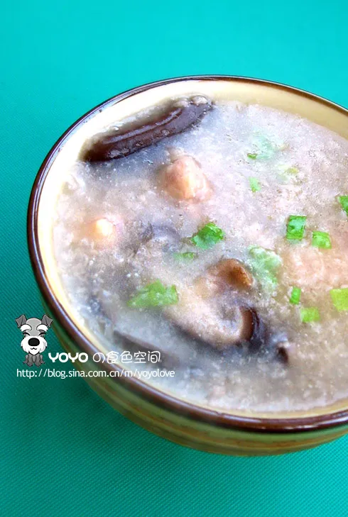Mushroom Chicken Leg Porridge