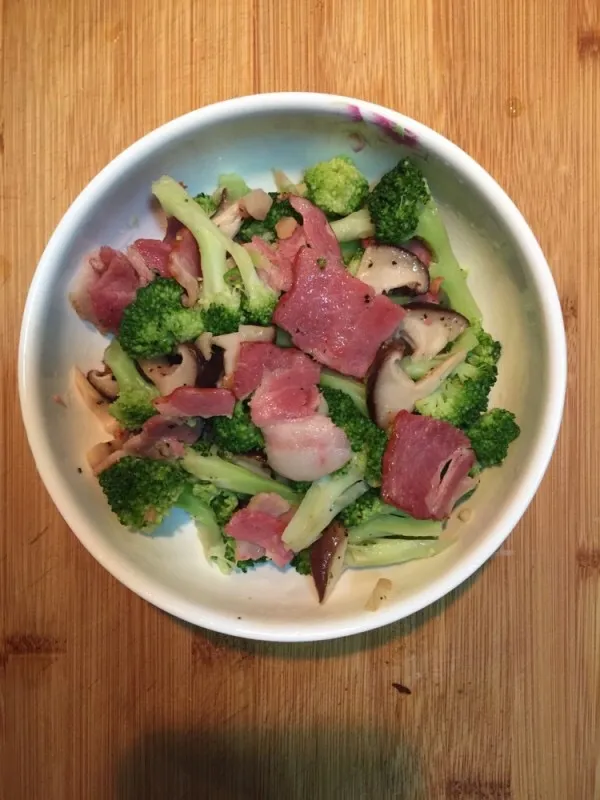 Broccoli Mushroom Bacon Stir Fry