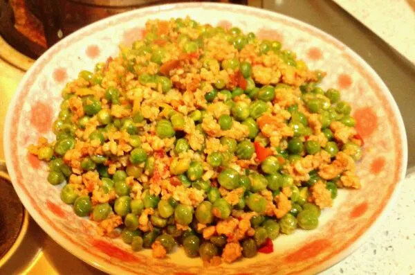 Braised Pork with Peas