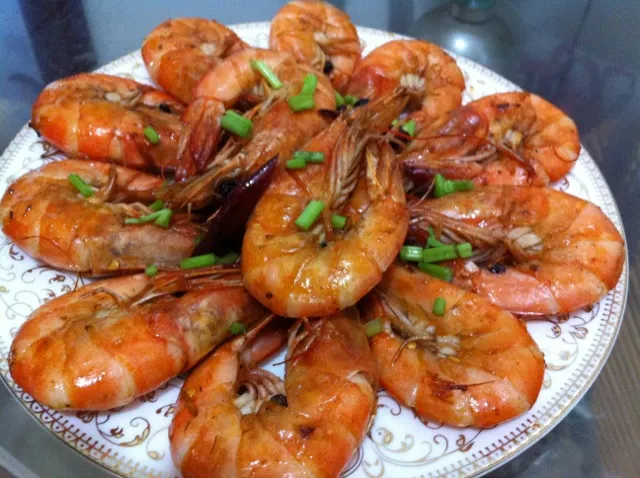 Garlic Shrimp in Spicy Sauce