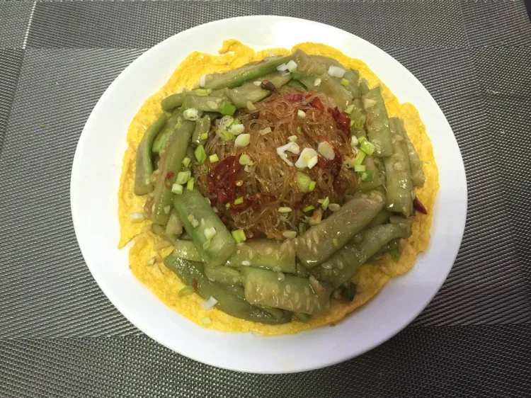 Luffa with Cellophane Noodles