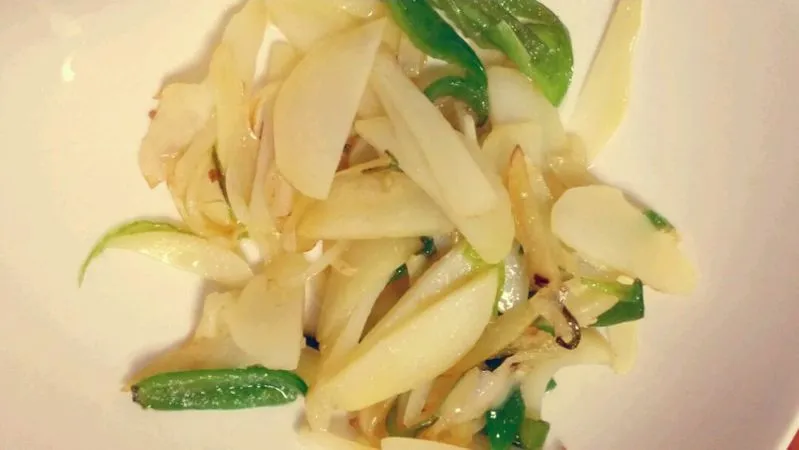 Potato and Red Pepper Stir Fry