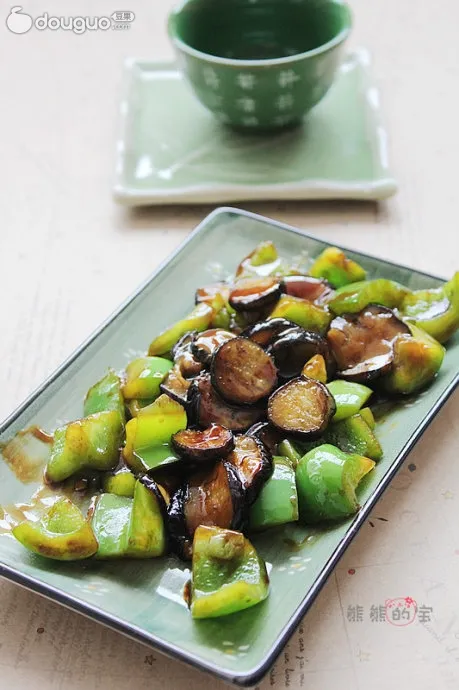 Aubergine au poivre vert et sauce d'huître