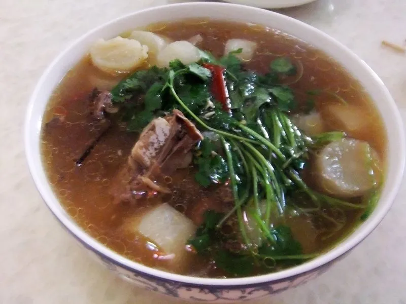 Soupe de boeuf et de radis
