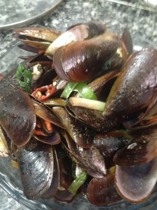 Fermented Bean Stir-Fried Clams