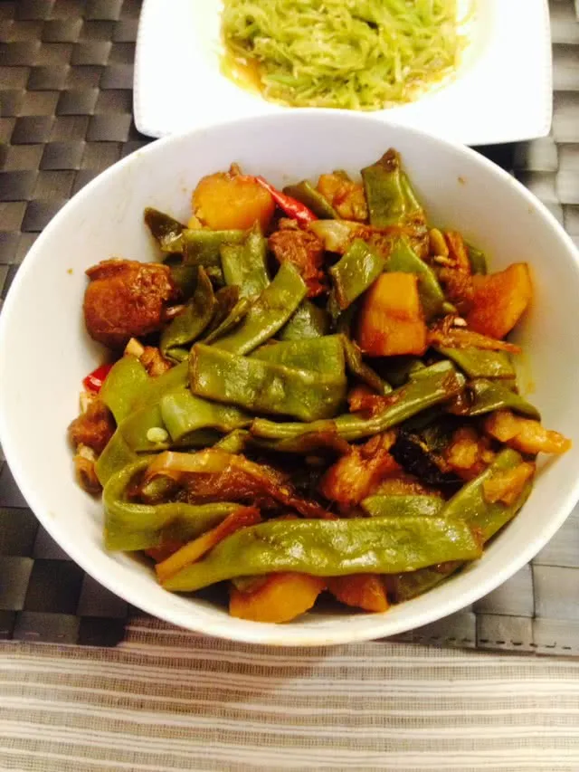 Pork Ribs with Green Beans Stew