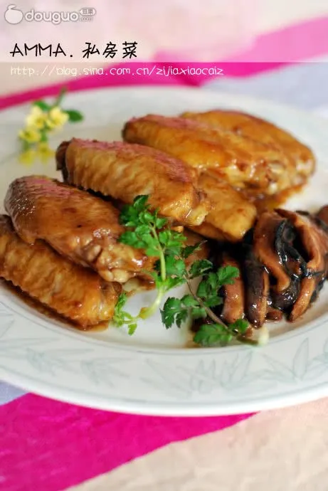 Ailes de Poulet au Tofu Fermenté à la Rose