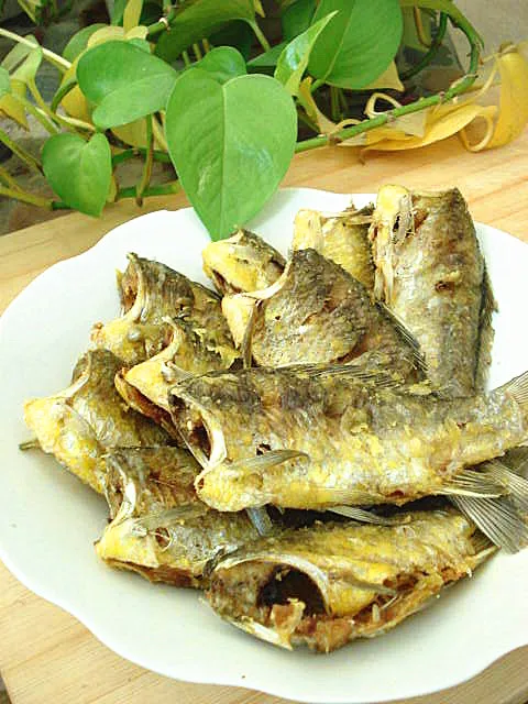 Deep-Fried Small Carp