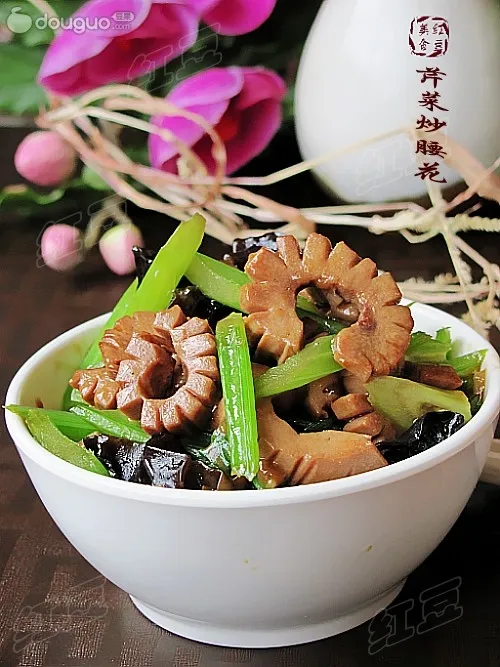Celery Stir-Fried with Kidney Flower