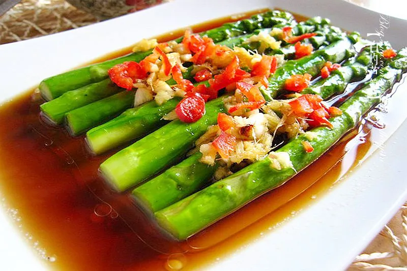Asperges blanchies