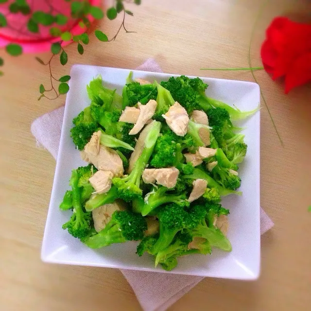 Petto di Pollo Stir-Fry con Broccoli