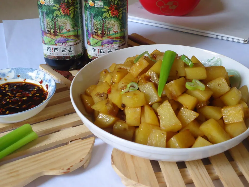 Patate Stufate con Fagioli di Soia Fermentati e Salsa di Soia