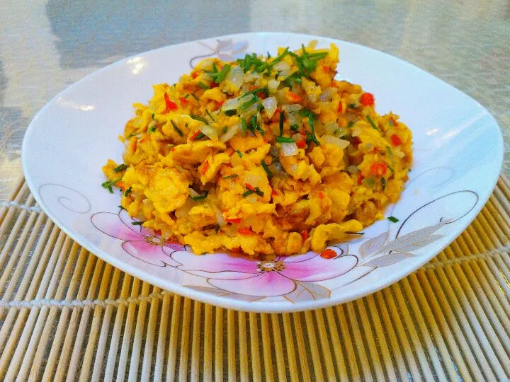 Rührei mit Zwiebeln