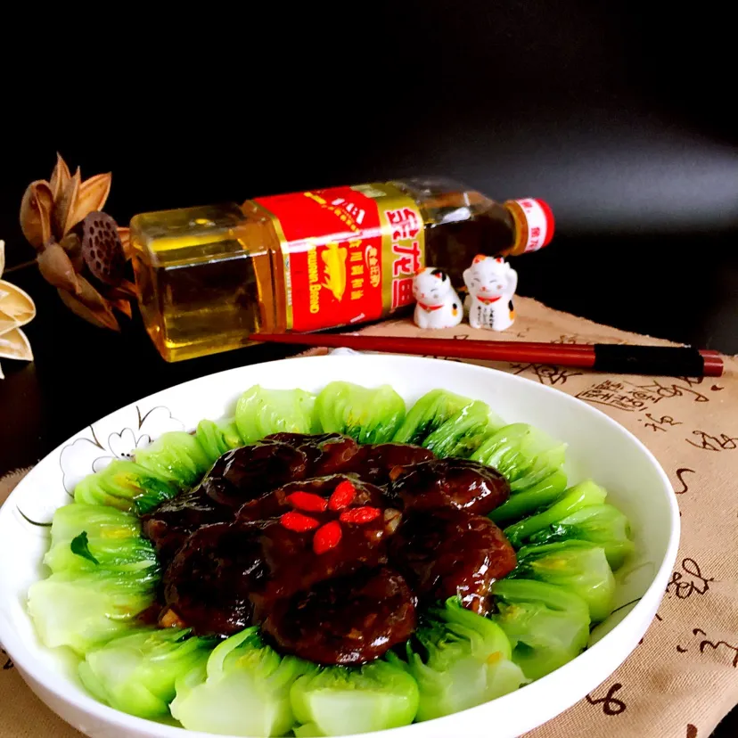 Laitue aux champignons sauce huître