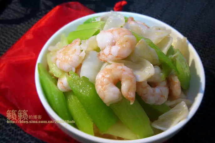 Celery and Lily Stir-Fried Shrimp