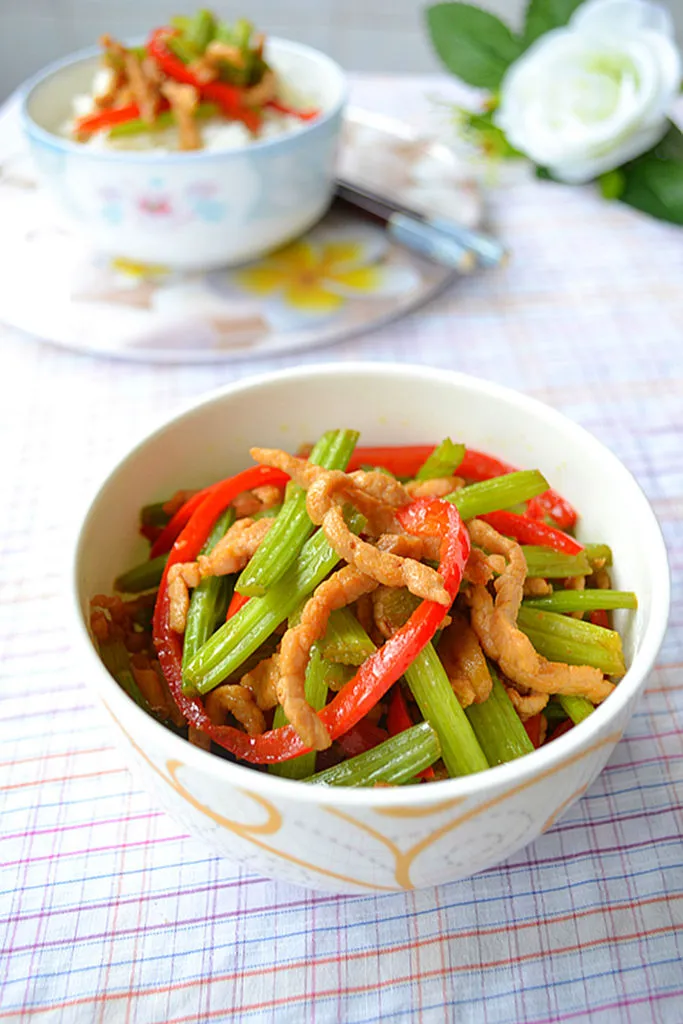 Celery with Meat
