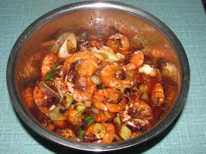 Camarones guisados en aceite