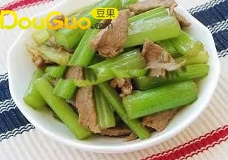 Stir-Fried Celery with Beef
