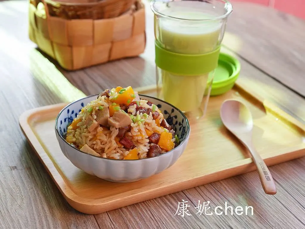 Pumpkin Chinese Sausage Braised Rice