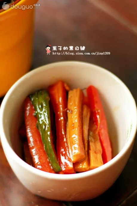 Savory Sauce Dish