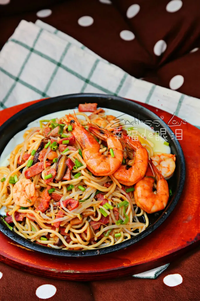 Bacon Shrimp Stir Fried Noodles