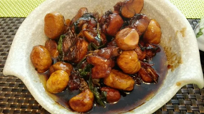 Braised Chicken with Chestnuts