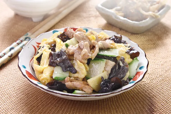 Braised Pork with Wood Ear Mushrooms