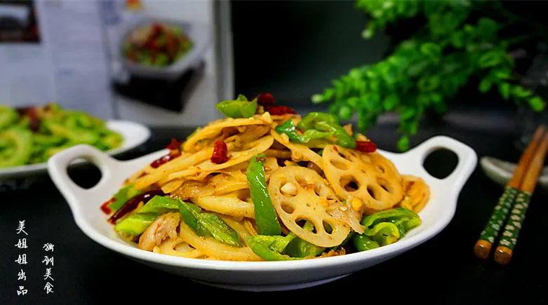 Spicy Stir-Fried Lotus Root Slices
