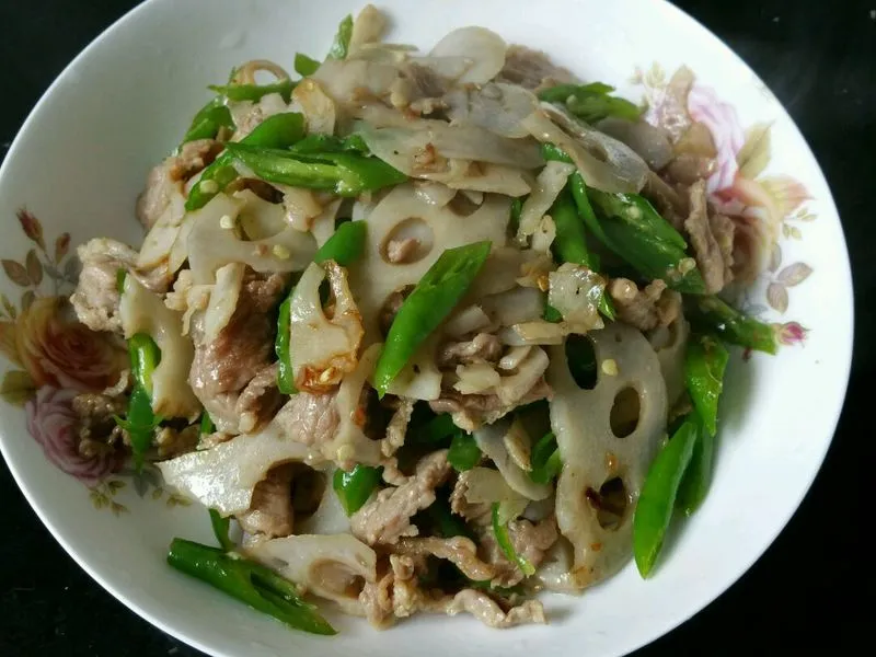 Stir-Fried Lotus Root with Pork