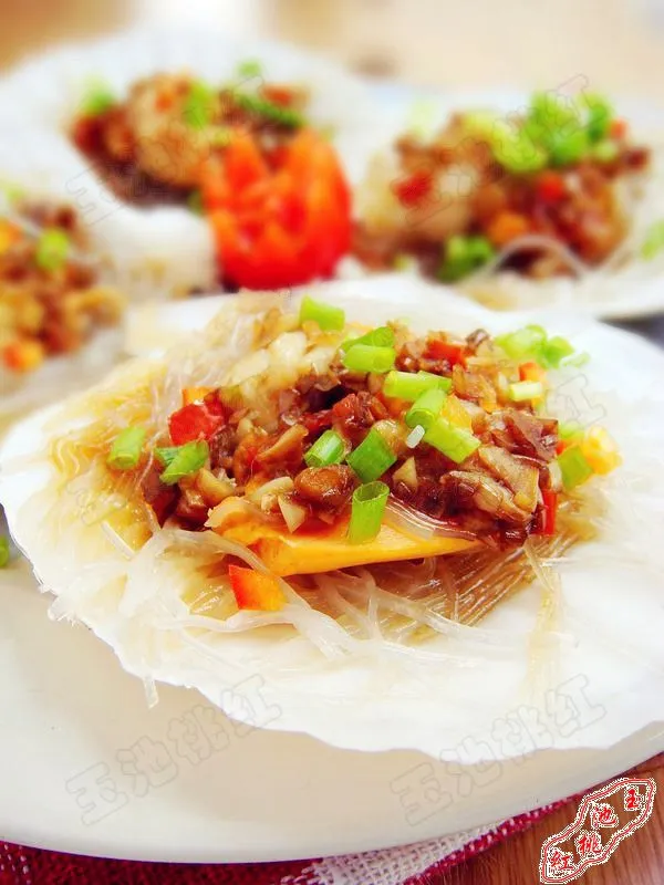 Garlic Vermicelli Steamed Scallops