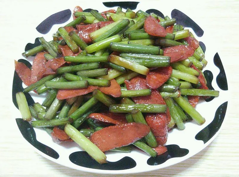 Braised Pork with Garlic