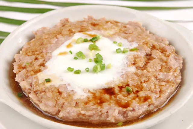 Huevo al Vapor con Pastel de Carne