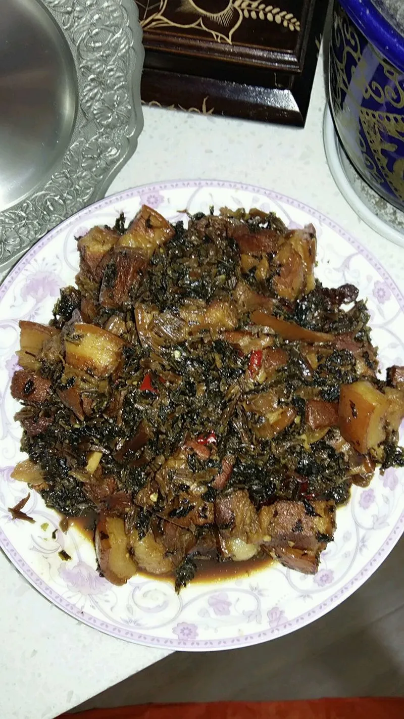 Braised Pork with Dried Plums