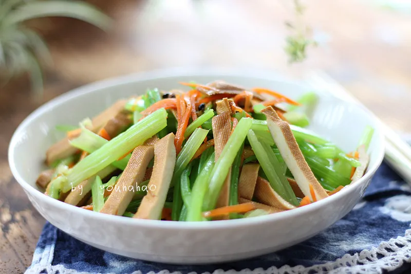 Chou-fleur frit à l'huile de poivre de Sichuan