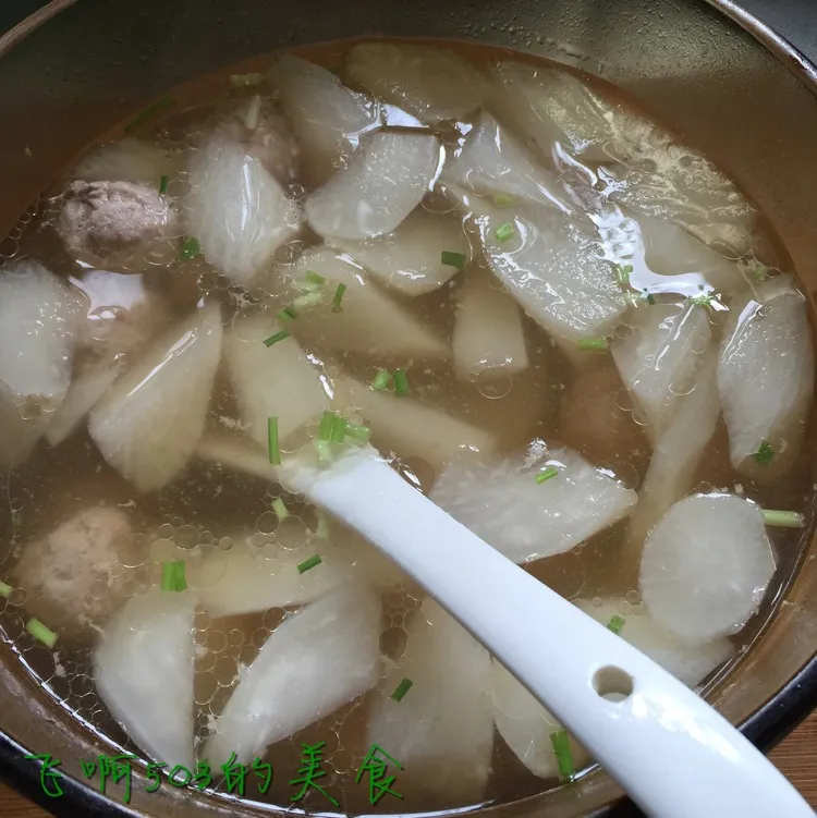 Pork Ball and Radish Soup