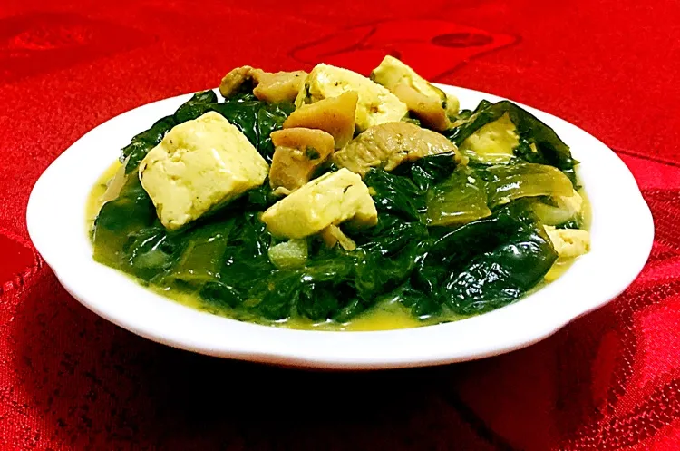 Braised Pork Belly with Tofu and Kelp