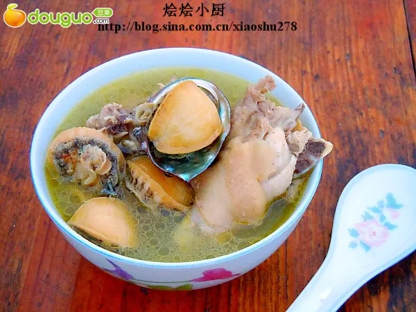 Soupe d'ormeau et de poulet